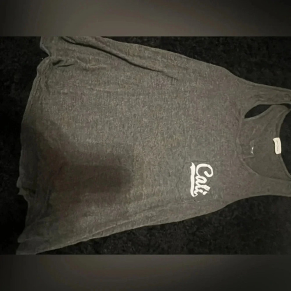 Like new women’s junior size tank top in large